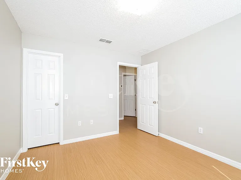 639 Linnet Ct — Photo 10