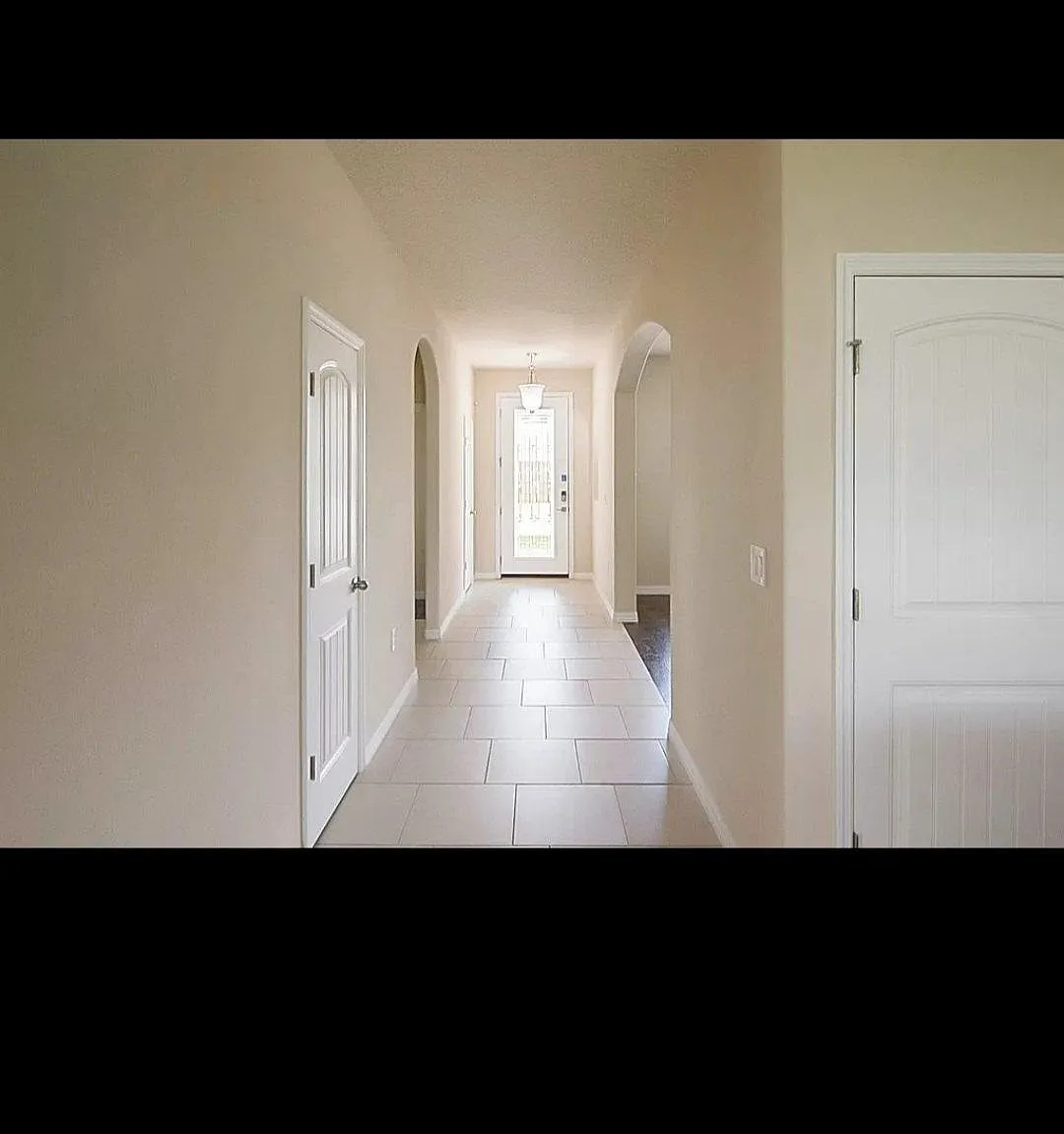3 bed, 2036 sqft, $2,500 — Photo 3