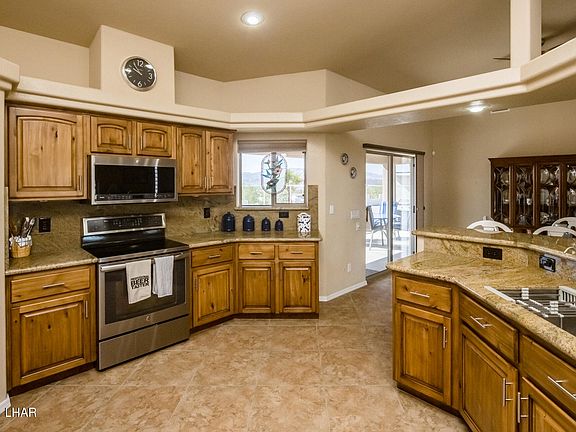 4th image of 2260 Senita Dr