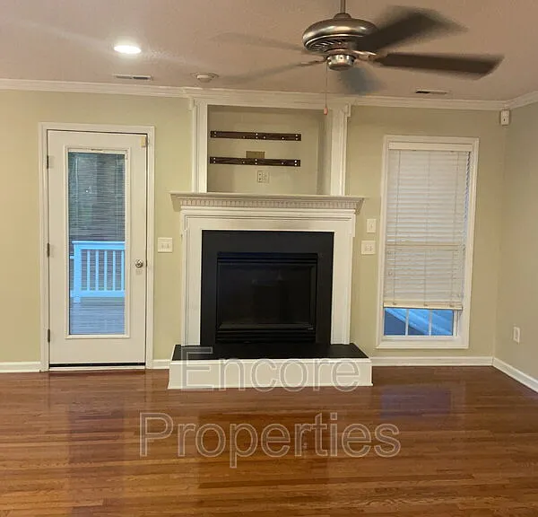 3384 Carolina Way — Photo 3