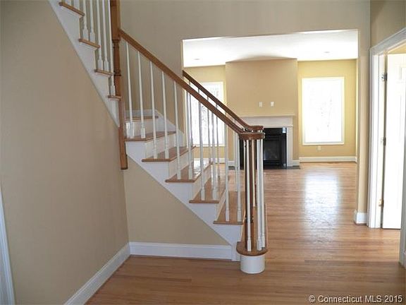 3rd image of 18 Seminole Cir #18