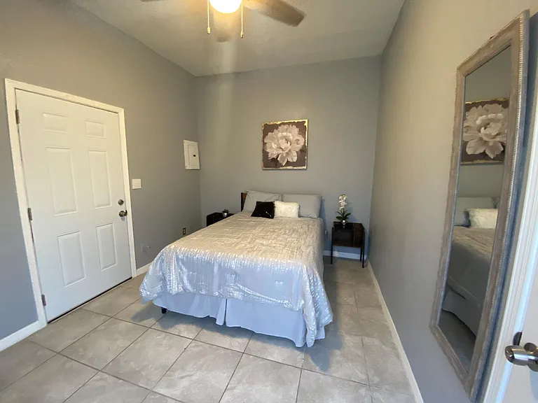 2512 Wyoming Ave #A — Photo 3