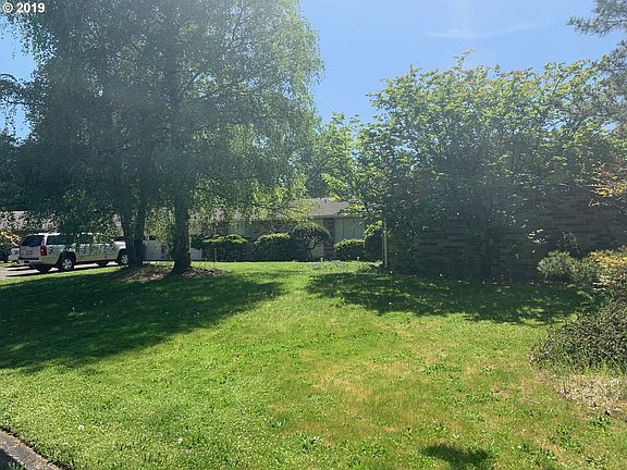 4th image of 14105 NE 15th St