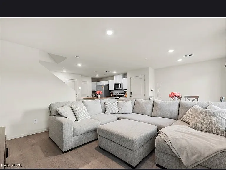6136 Lily Garden St — Photo 21