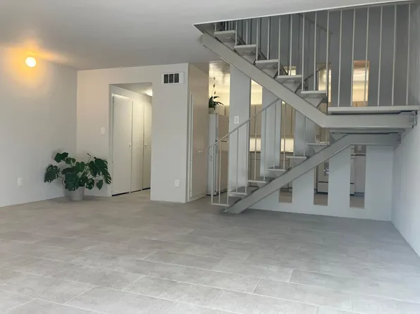 1250 Cave St Unit 2, La Jolla, CA 92037