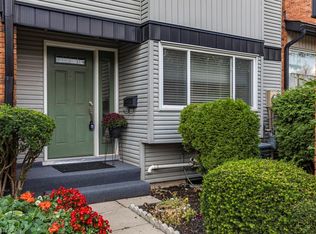 1556 Kerns Rd #3, Burlington, ON L7P3A7