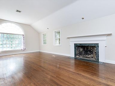 185 Ipswich Rd, Topsfield, MA 01983 | Zillow