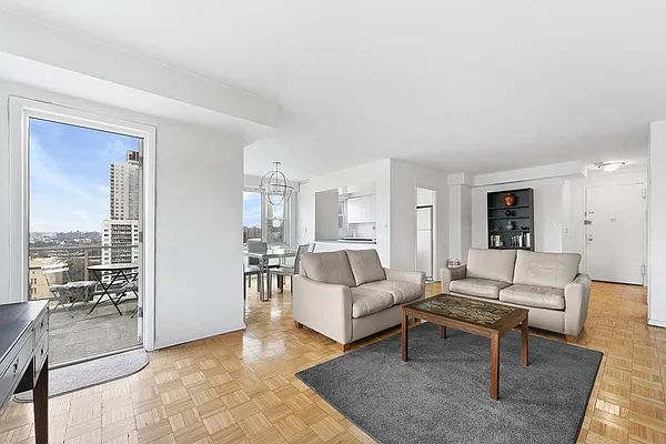 Sold by William Raveis Real Estate | media 23