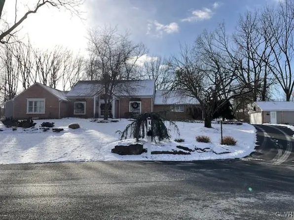 3520 Orchid Cir, Emmaus, PA 18049