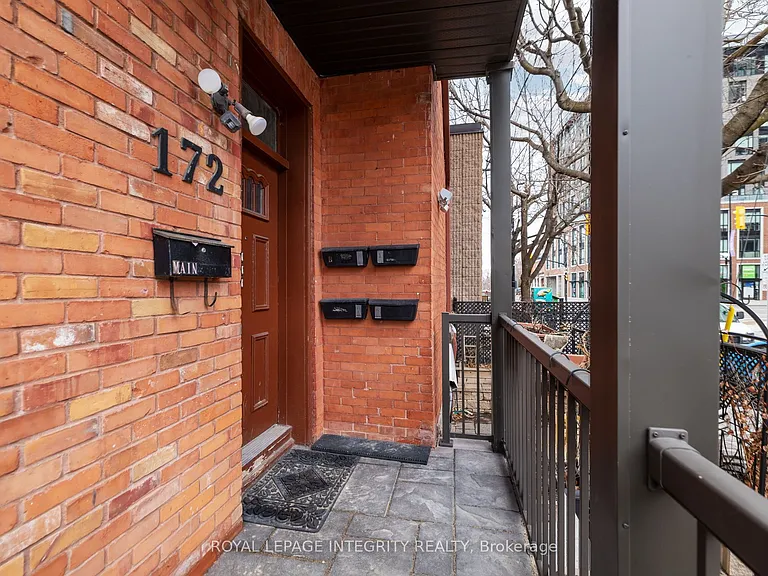 172 Cobourg St #2 — Photo 3