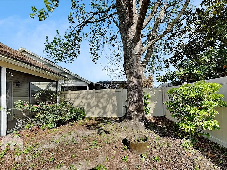 2800 Falling Tree Cir — Photo 18