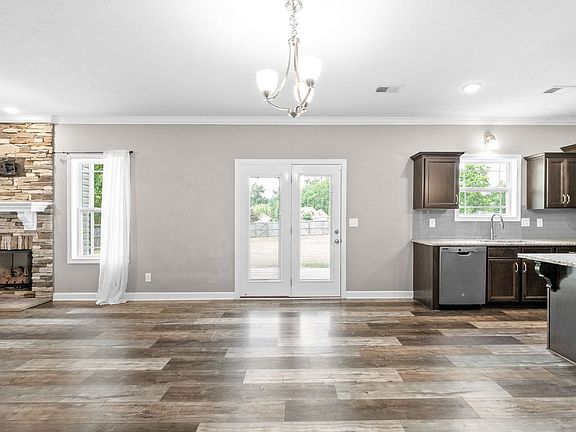 2nd image of 2859 Chatfield Dr