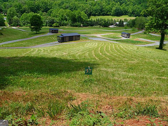 3rd image of 527 Saunders Rd Lot 11