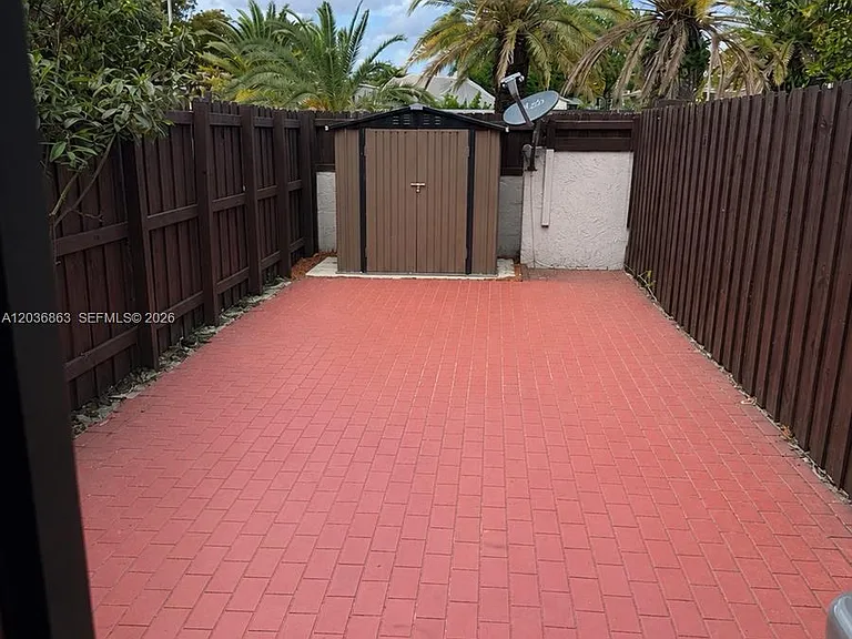 13335 SW 57th Ter #8-3 — Photo 22