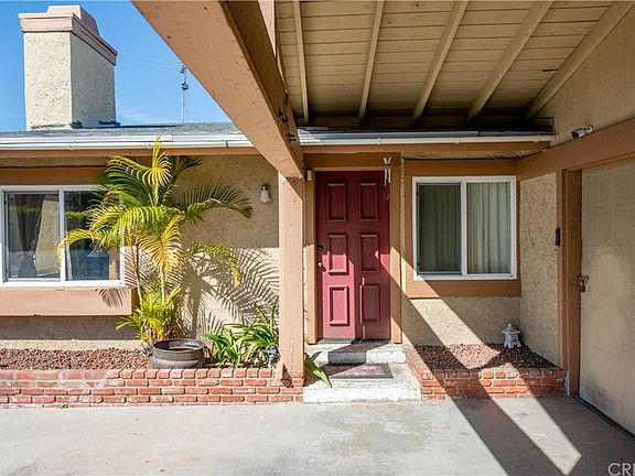 2nd image of 14935 Chatsworth Dr