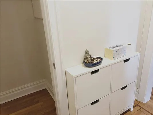 Rented by 18 REALTY | media 36