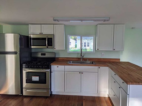 4th image of 2310 W Washington Ave