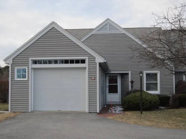 10 Linden Ct, Cumberland, ME 04021