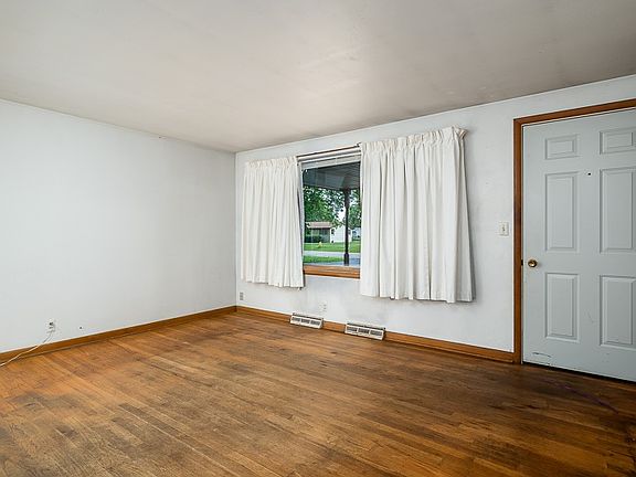 5th image of 1416 Van Stone Dr