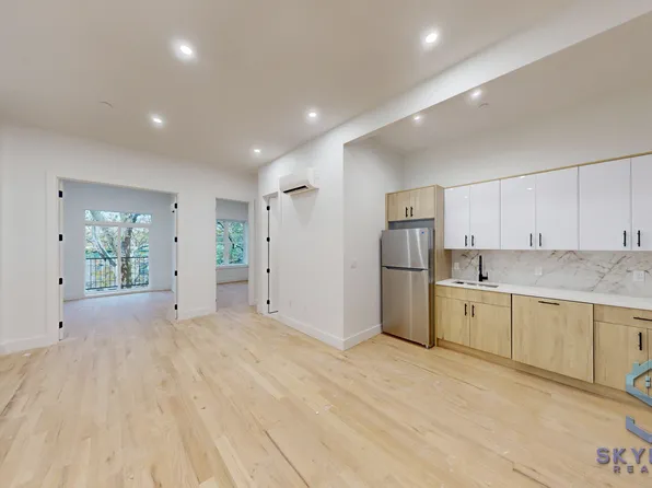 897 New York Avenue image 21 of 28