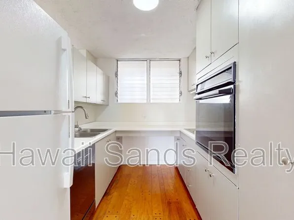 469 Ena Rd, Honolulu, HI