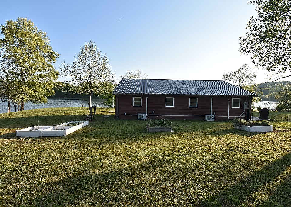 1st image of 399 Texas Ln