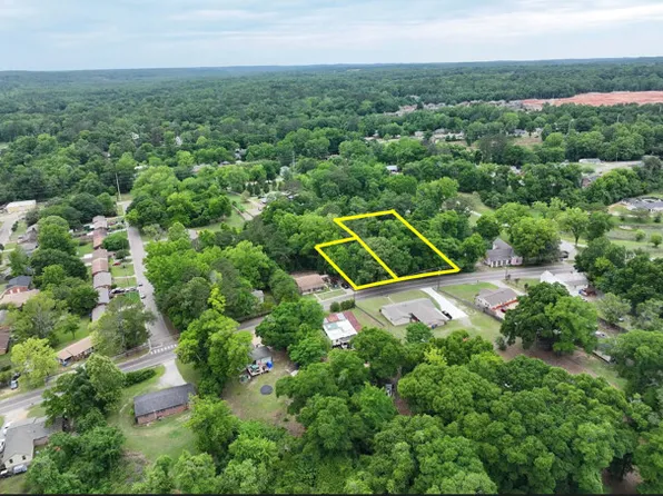 623 Martin Luther King Jr Dr, Prattville, AL 36067