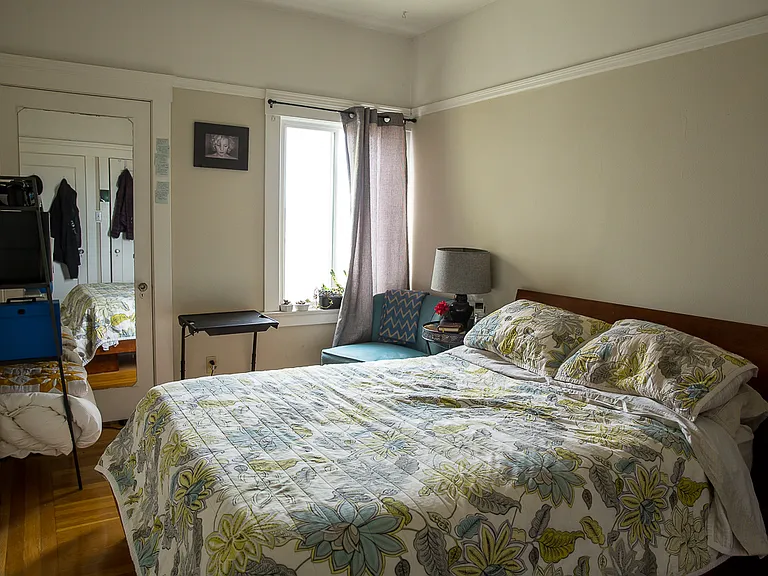 717 14th Ave #1 — Photo 12