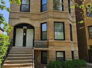2952 W Nelson St, Chicago, IL