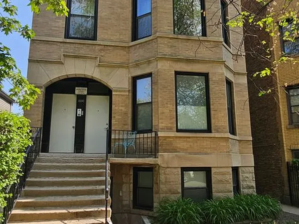 2954 W Nelson St, Chicago, IL 60618