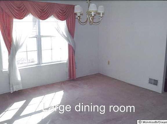 2nd image of 102 Sleepy Hollow Dr