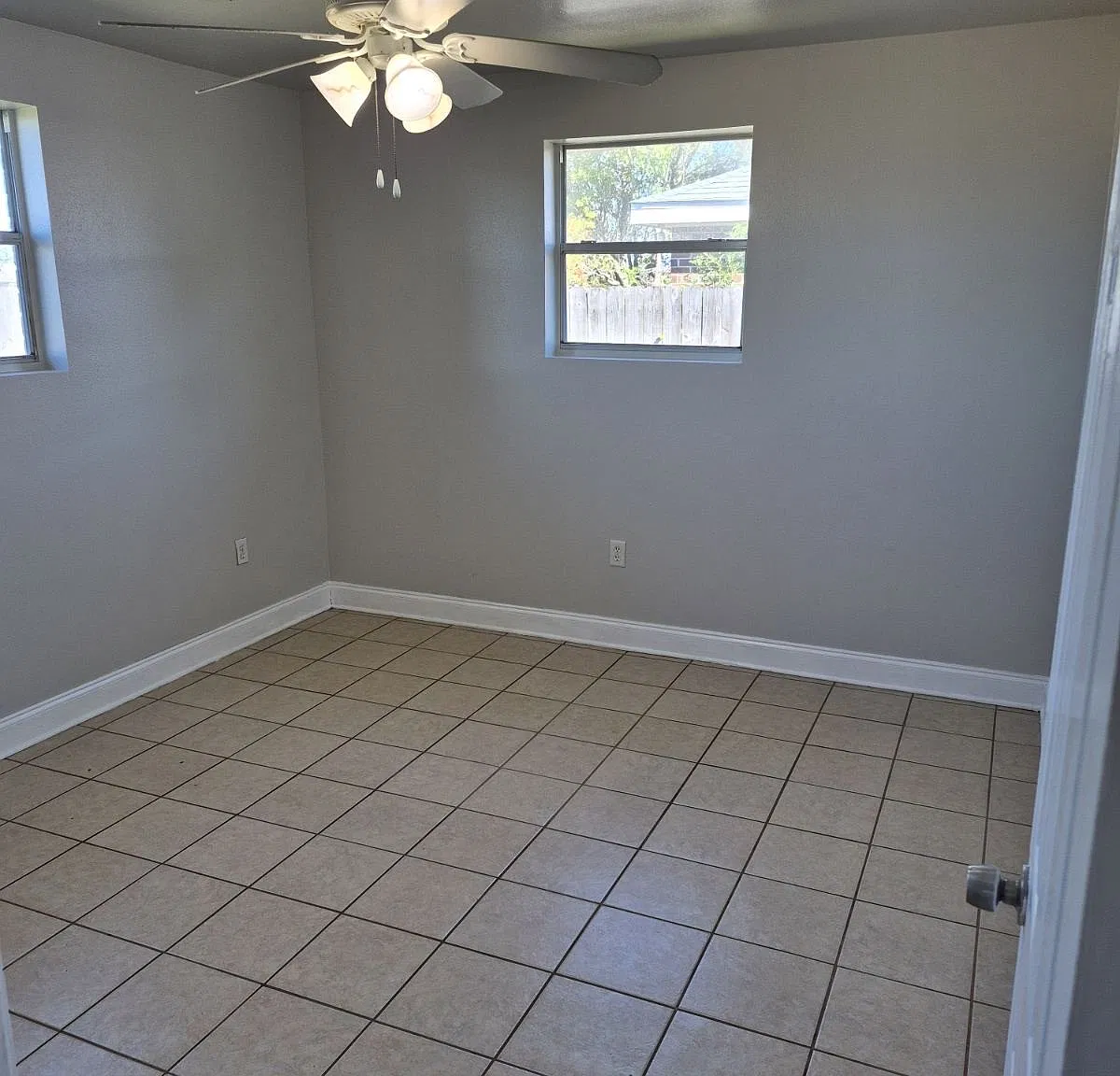 3210 Pakenham Dr — Photo 4