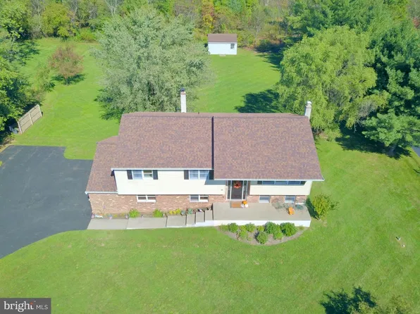 129 Graterford Rd, Schwenksville, PA 19473