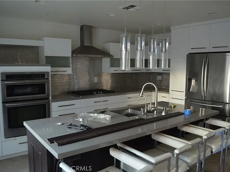 7480 Addison Rd — Photo 8