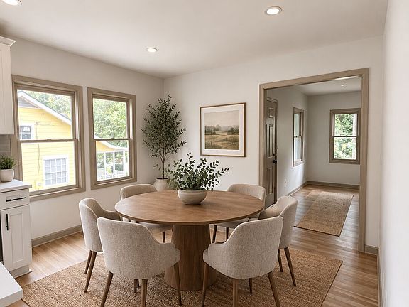 5th image of 1124 Westmont Rd SW