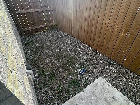 5th image of 4907 N Hiawatha Dr Unit 2