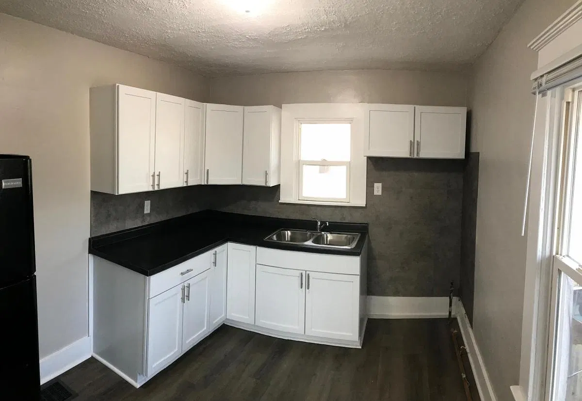 815 Dawson Street - 3 — Photo 3