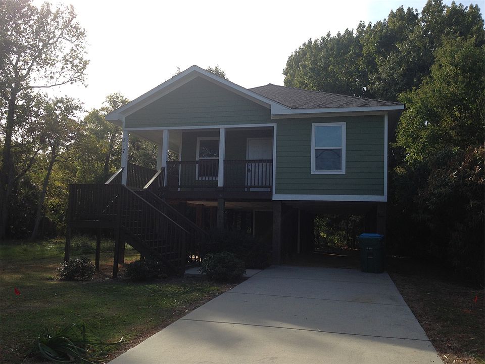 1st image of 217 Nichols Dr