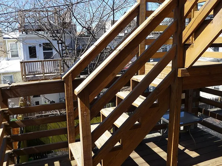 512 S Montford Ave — Photo 18