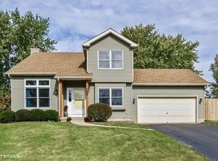 285 Diane Ct, Woodstock, IL 60098