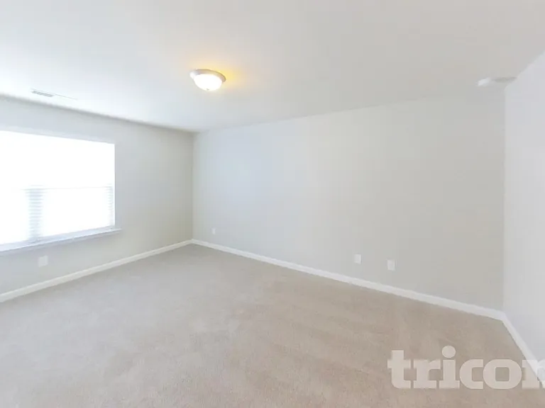 3272 Lowland Dr — Photo 9
