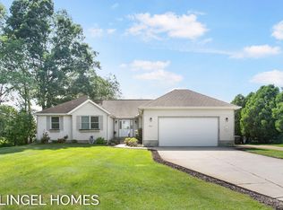 4007 Meadow Ln, Muskegon, MI 49444