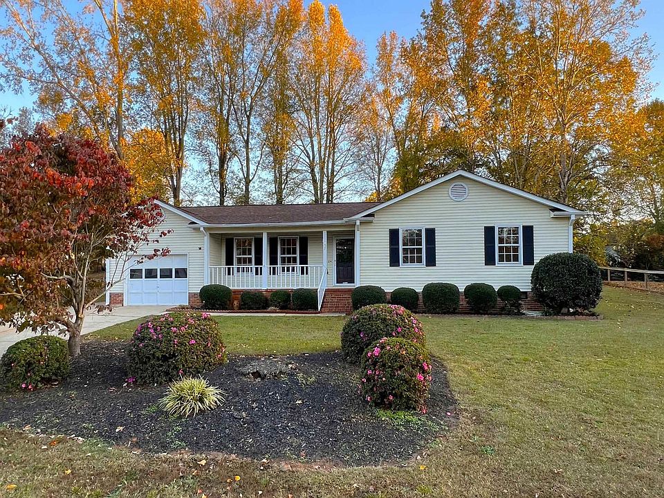 1st image of 807 Brentwood Way