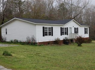 111 Bob Hanks Rd, Belton, SC 29627
