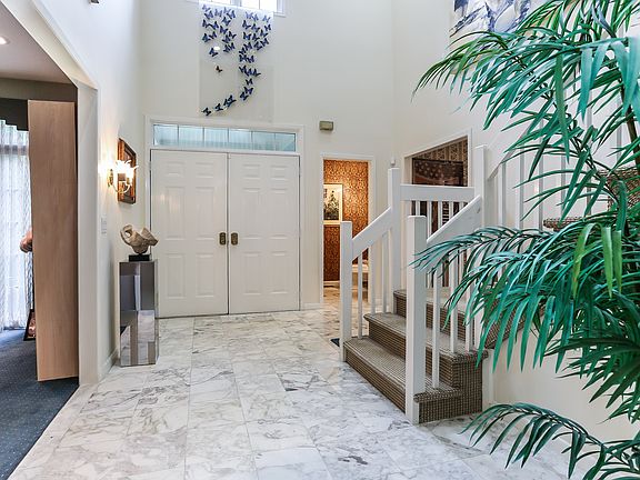 3rd image of 3 Cobblefield Ln