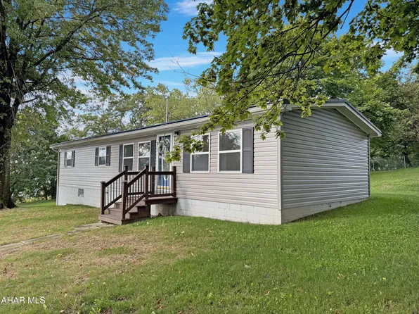 415 S Caroline St, Ebensburg, PA 15931