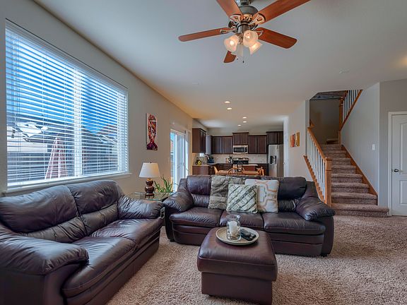 c Living Room 2.jpg