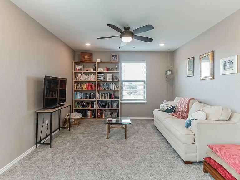 402 Thunder Valley Trl — Photo 17