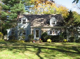 86 Twin Falls Rd, Berkeley Heights, NJ 07922