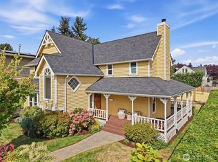 560 N 76th St, Seattle, WA 98103